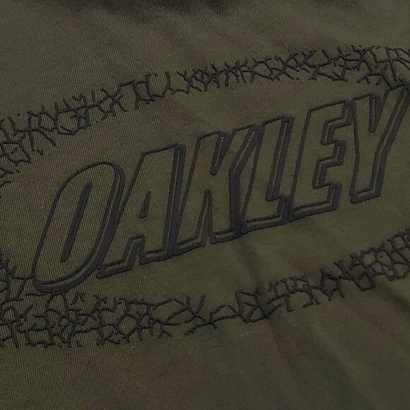 Oakley T-Shirt Mens 2XL Green Long Sleeve Lightweight Crew Neck Performance Golf - Picture 7 of 12